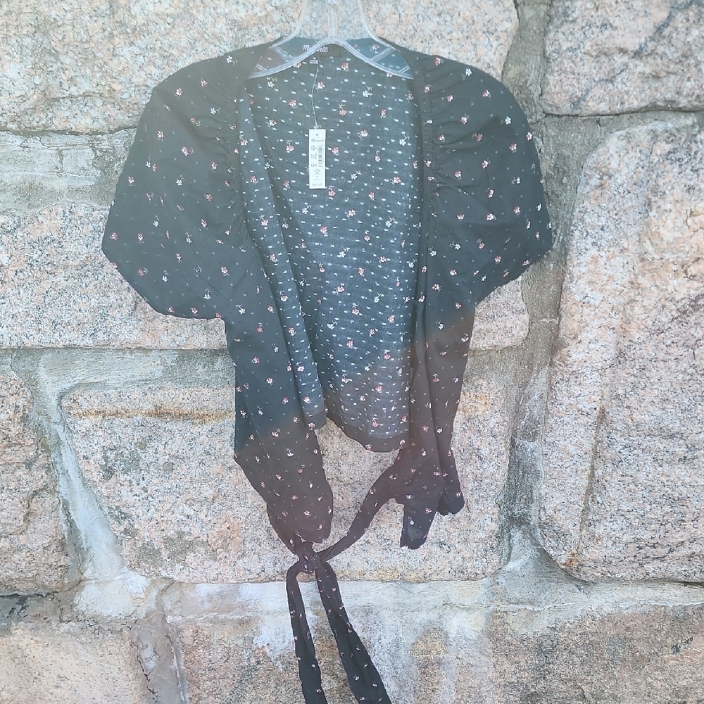 Madewell Spring Pintuck Black Floral Tie-Front Crop Top Medium